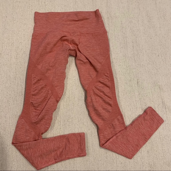 Alphalete Aero rose pink seamless leggings small - Picture 8 of 11